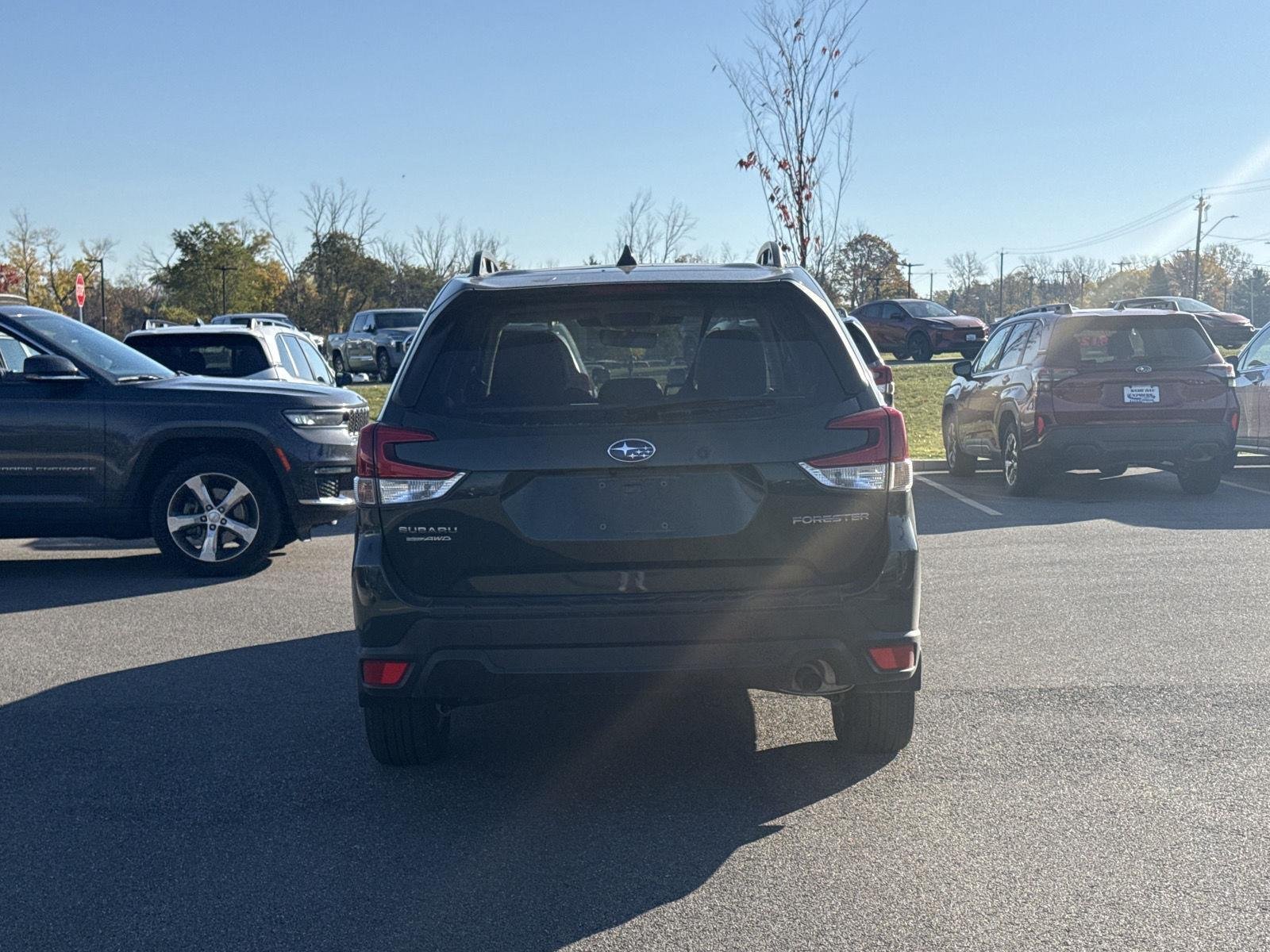 Used 2024 Cascade Green Silica Subaru Premium image 8