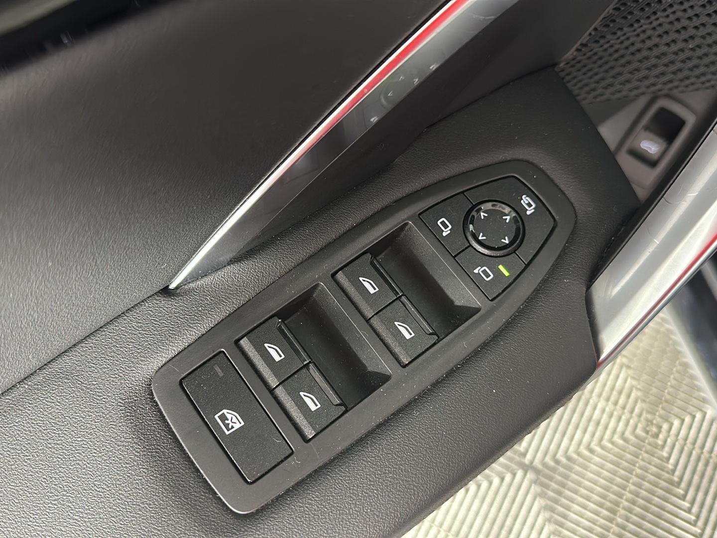 Used 2023 Jet Black BMW xDrive28i image 7