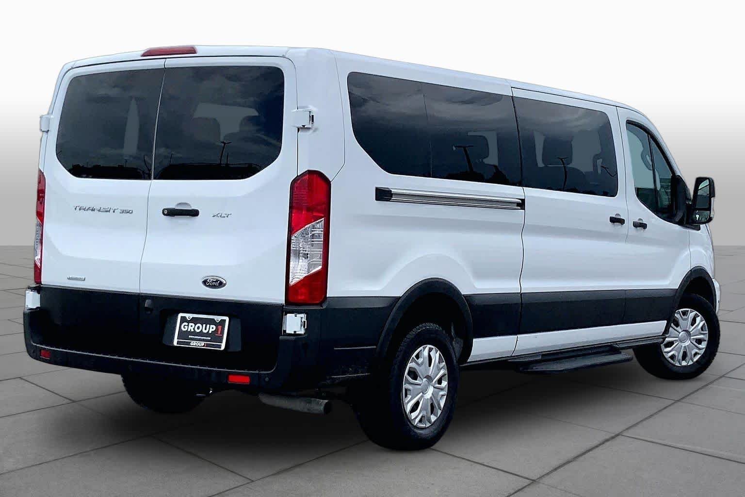 Used 2025 Oxford White Ford XLT image 13