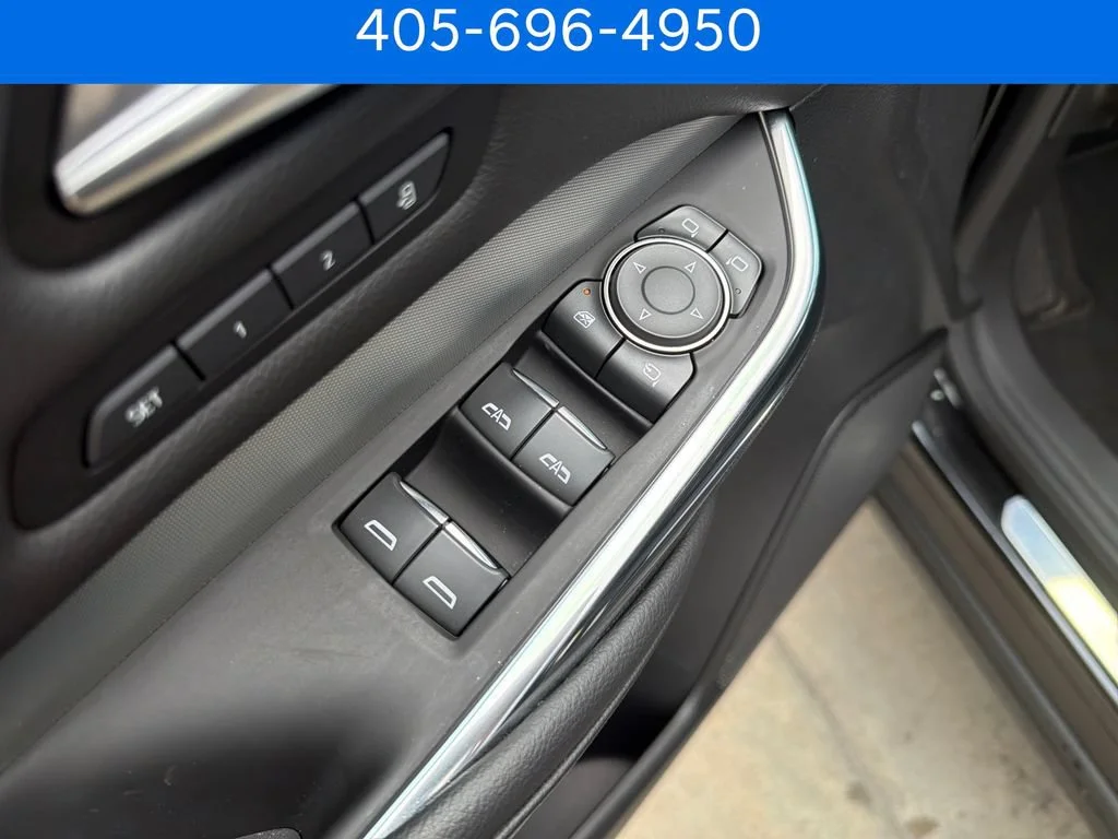 Pre-Owned 2023 Cadillac XT4 FWD Premium Luxury