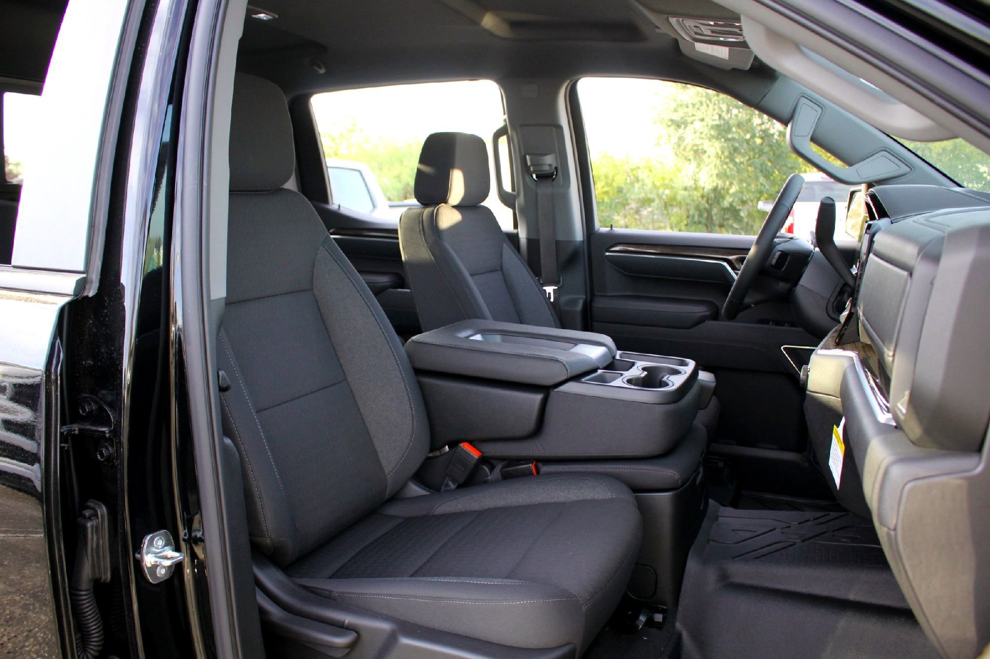 2026 Chevrolet Silverado 1500 LT - Photo 14