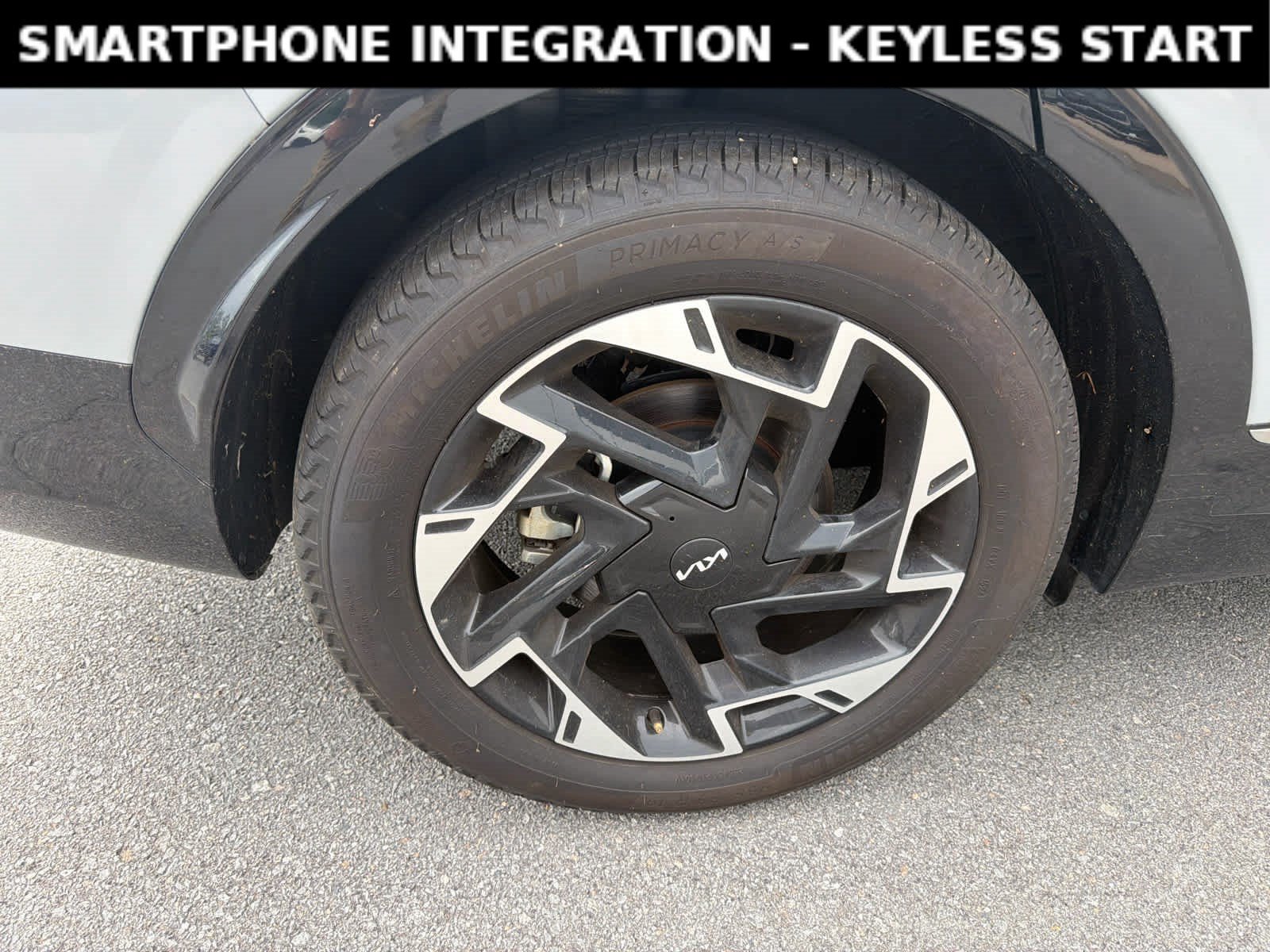 Used 2025 Wolf Gray Kia SX-Prestige image 7