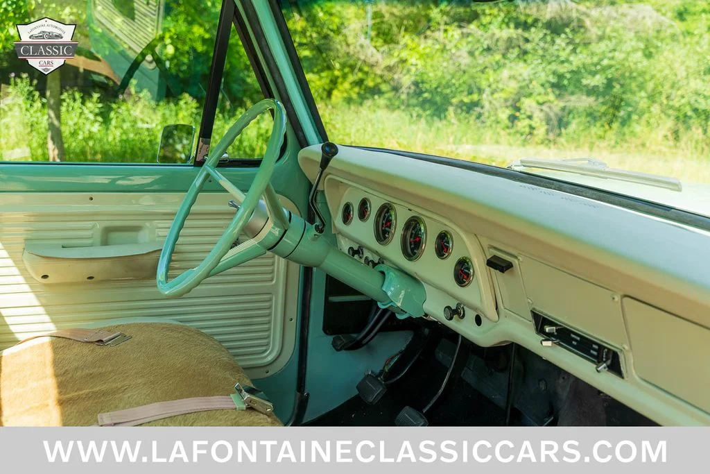 Used 1970  Ford  image 66