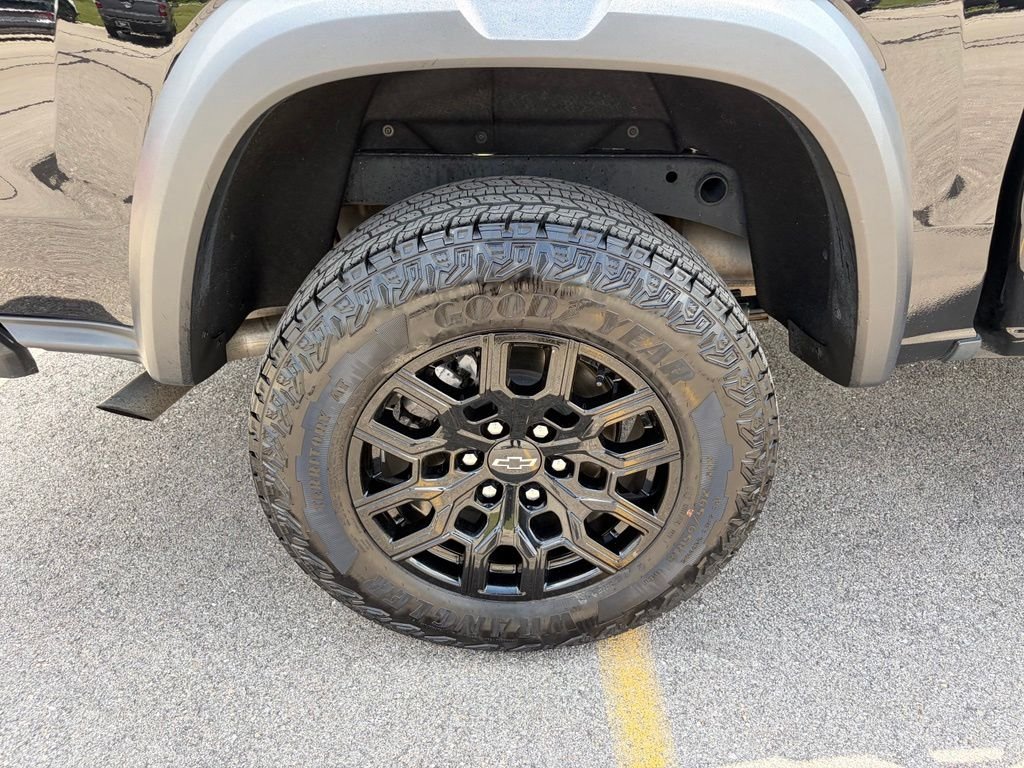 Used 2023 Black Chevrolet Trail Boss image 37