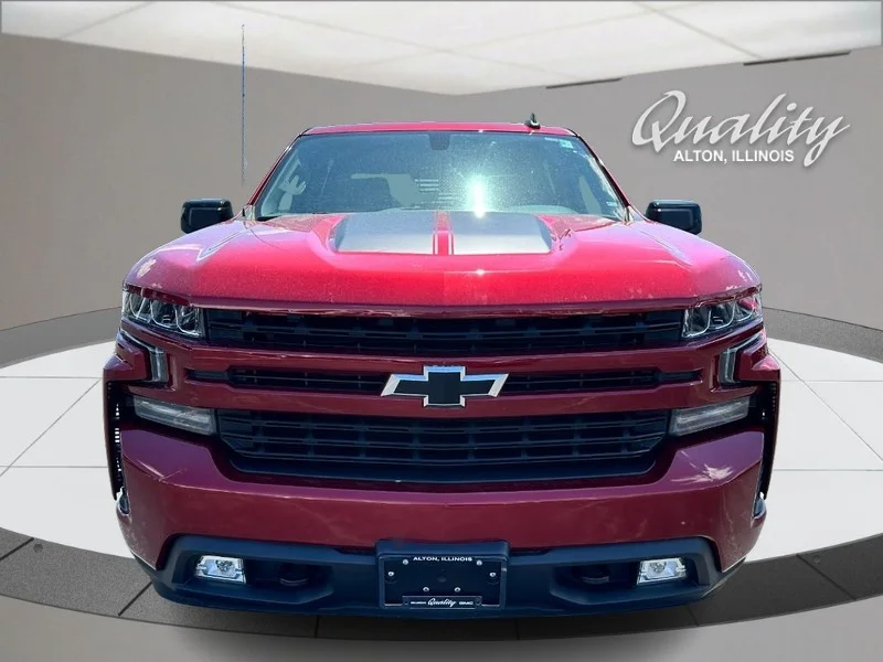 Used 2019 CAJUN RED TINTCOAT Chevrolet RST image 10