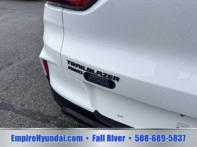 Used 2024 Summit White Chevrolet RS image 5