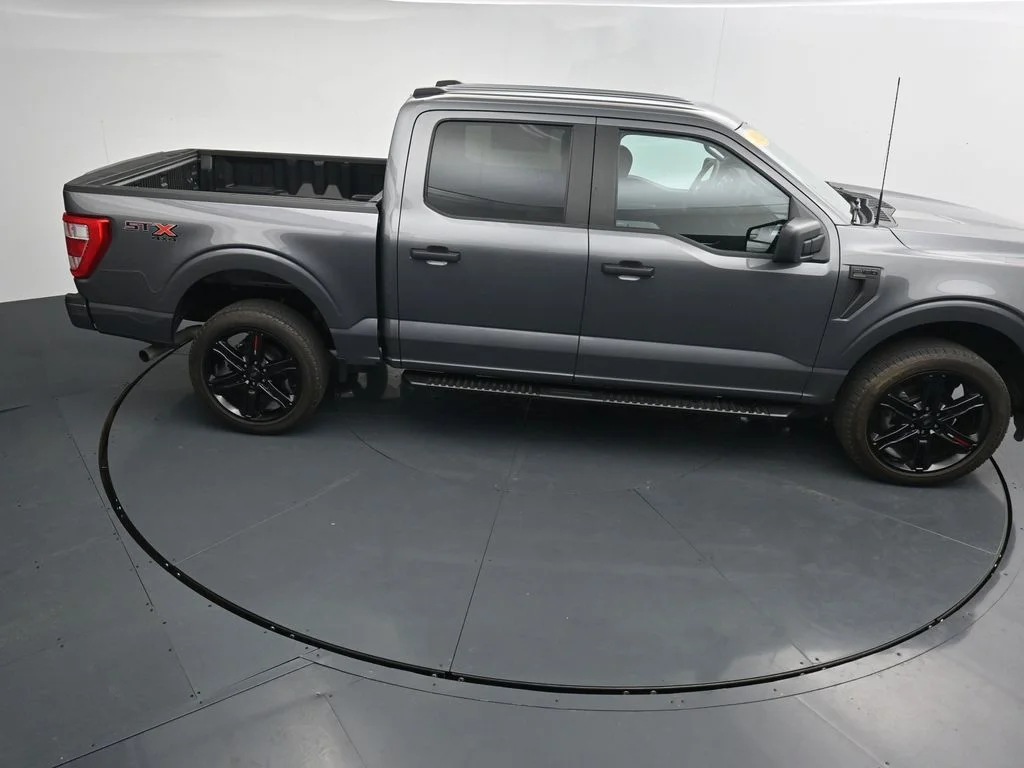 Used 2023 Gray Ford XL image 30
