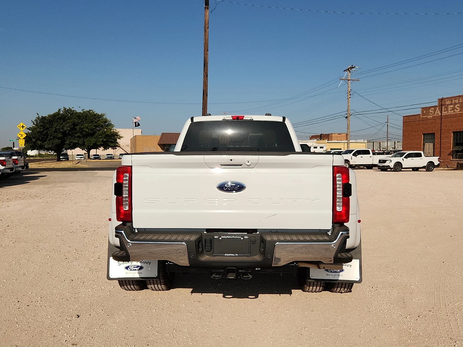 New 2026 Oxford White Ford Lariat image 6