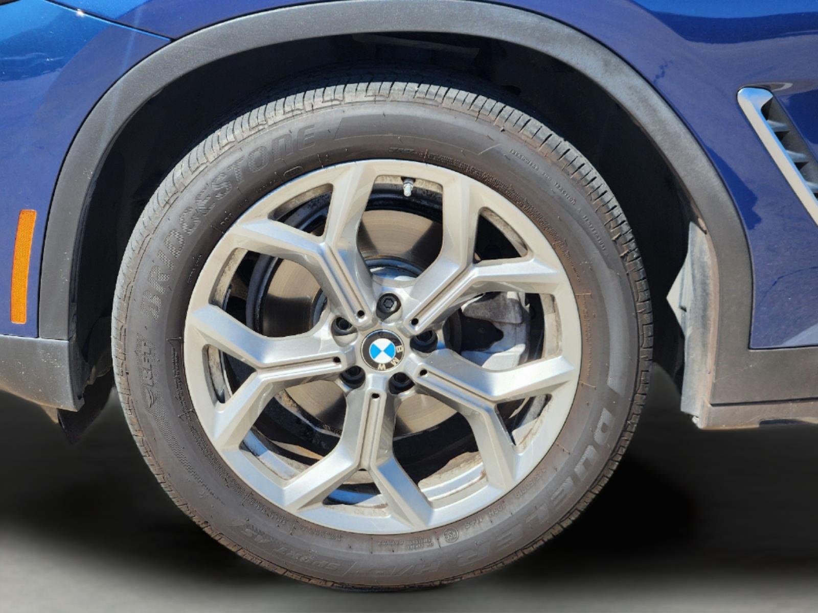 Used 2022 Phytonic Blue Metallic BMW sDrive30i image 9