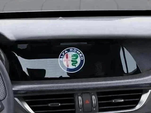 New 2025 Vulcano Black Metallic Exterior Paint Alfa Romeo  image 65