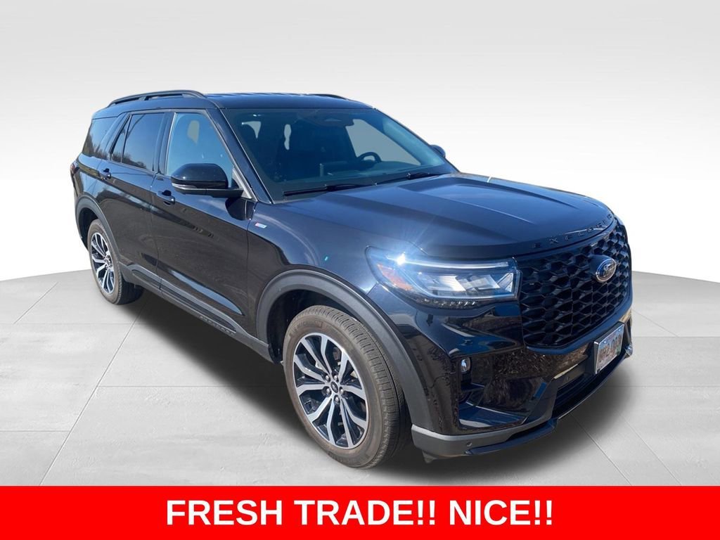 2025 Ford Explorer ST-LINE 4WD (PL535)'s photo