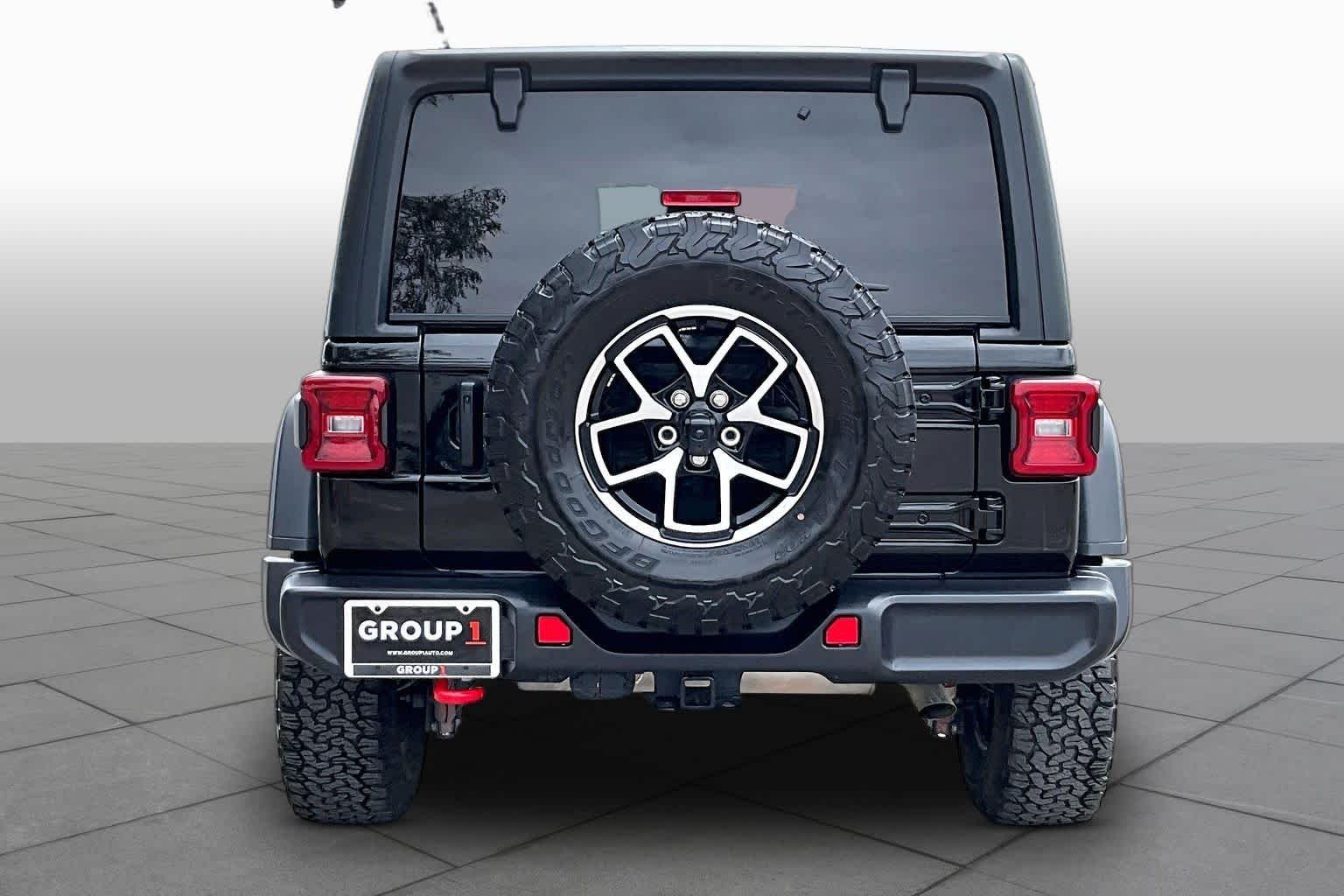 Used 2026 Black Clearcoat Jeep Rubicon image 5