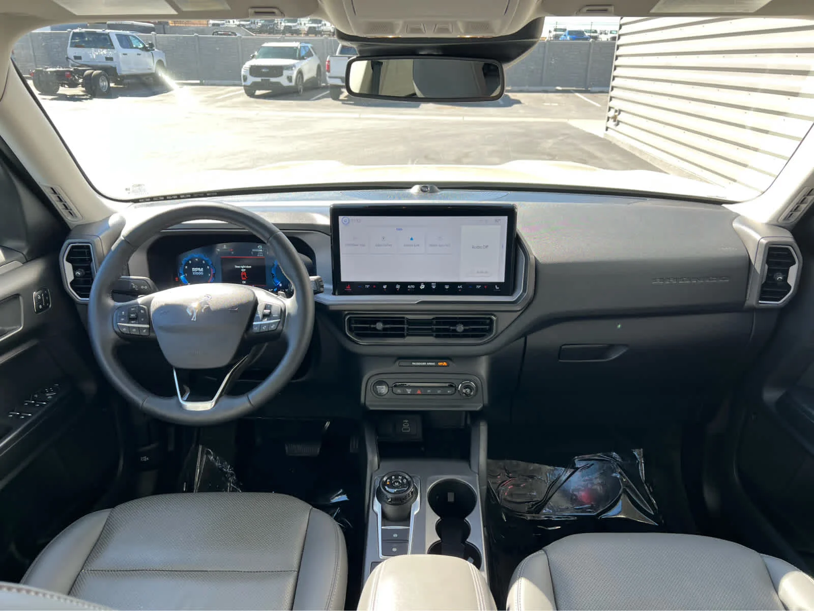 Used 2025 Desert Sand Ford Badlands image 25