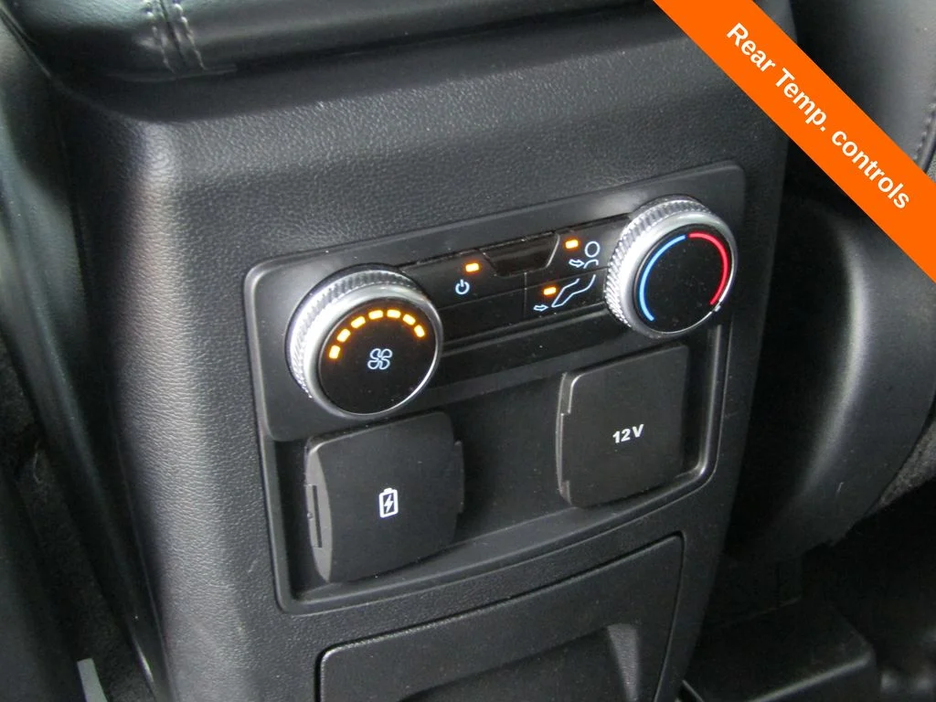 Used 2023 Red Metallic Ford XLT image 17