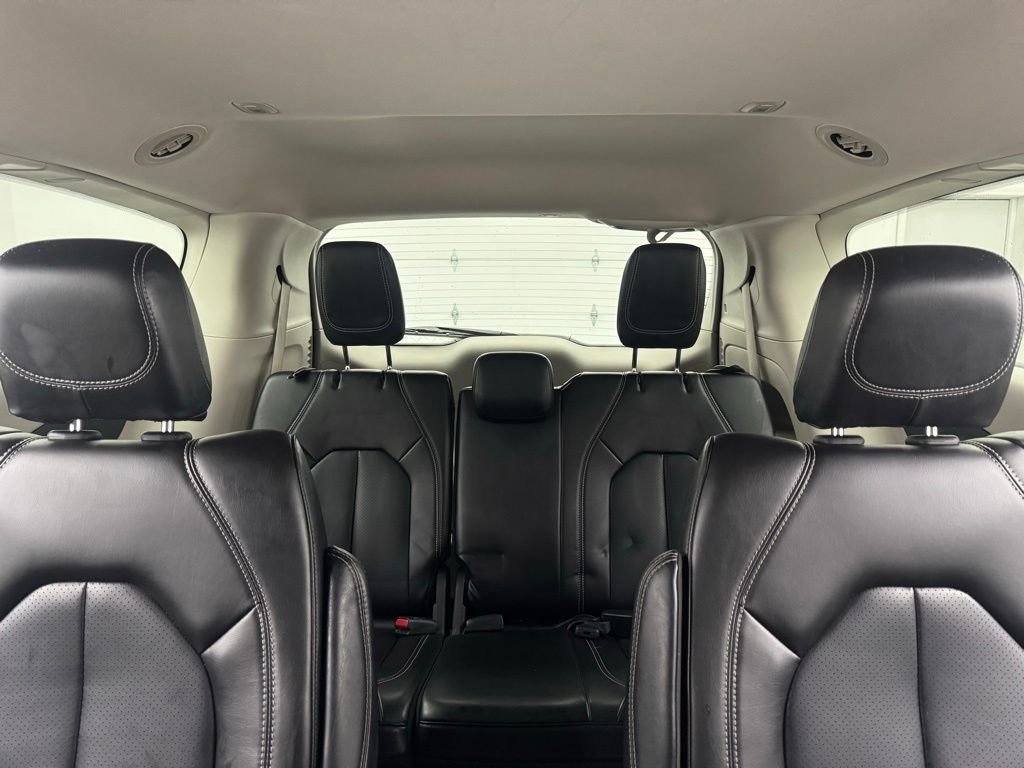 Used 2023 Bright White Clearcoat Chrysler Touring L image 40
