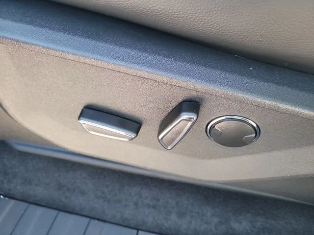New 2026 Gray Metallic Ford Lariat image 21
