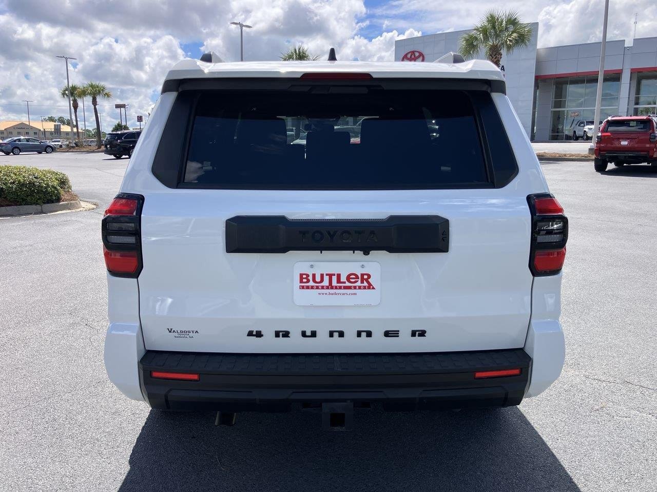 Used 2025 White (Ice Cap) Toyota SR5 image 4