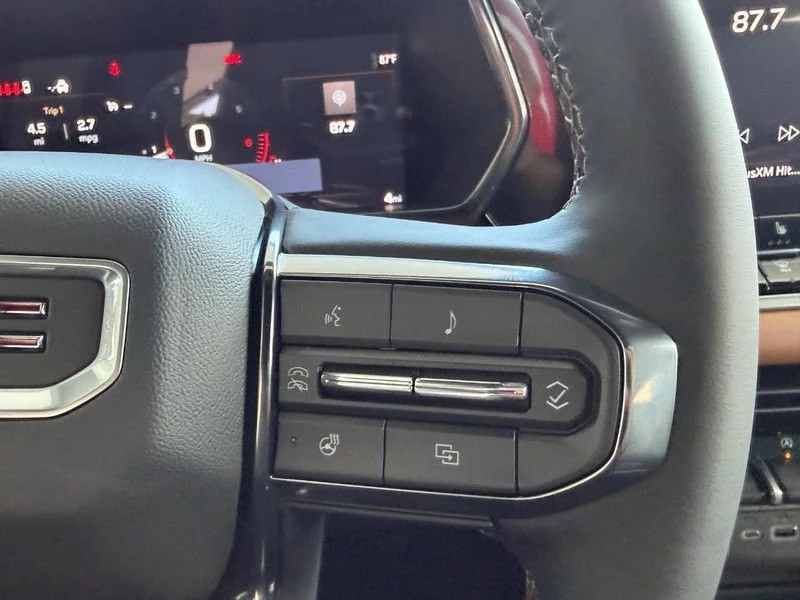 2026 GMC Canyon AT4 - Photo 11