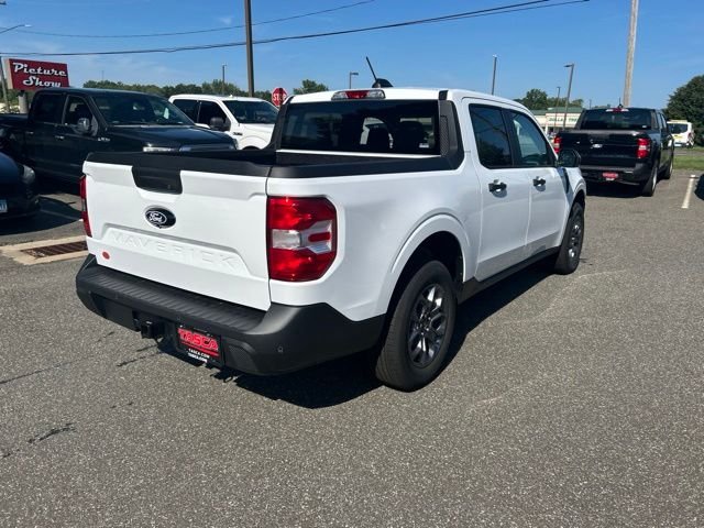 New 2026 White Ford XLT image 8