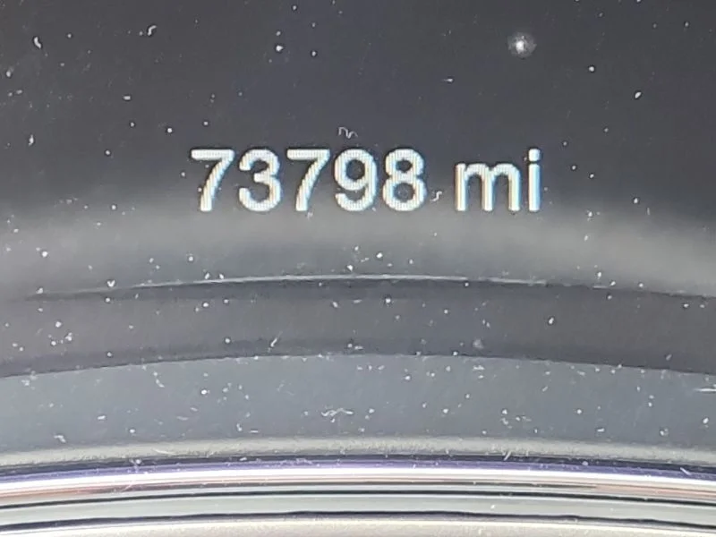 Used 2018 White Jeep Summit image 9