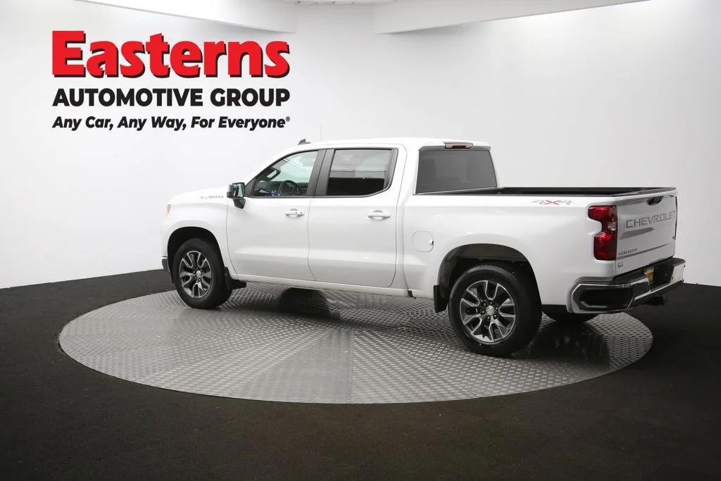 Used 2022 White Chevrolet LT image 63