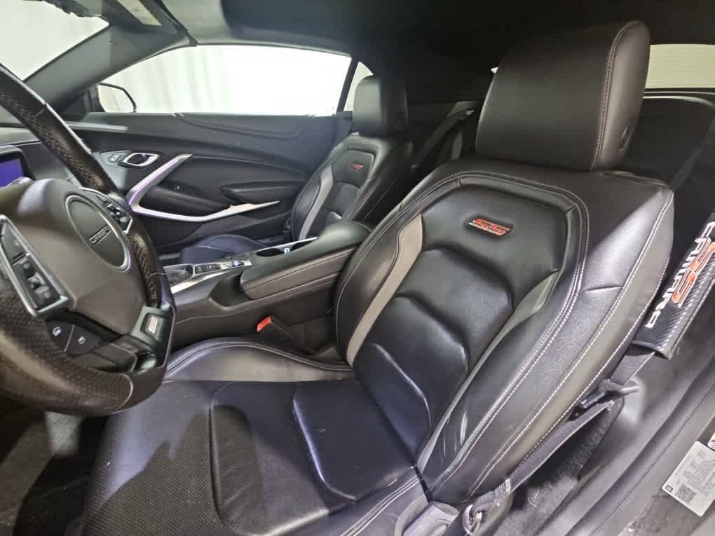 Used 2019 Black Chevrolet 2SS image 9