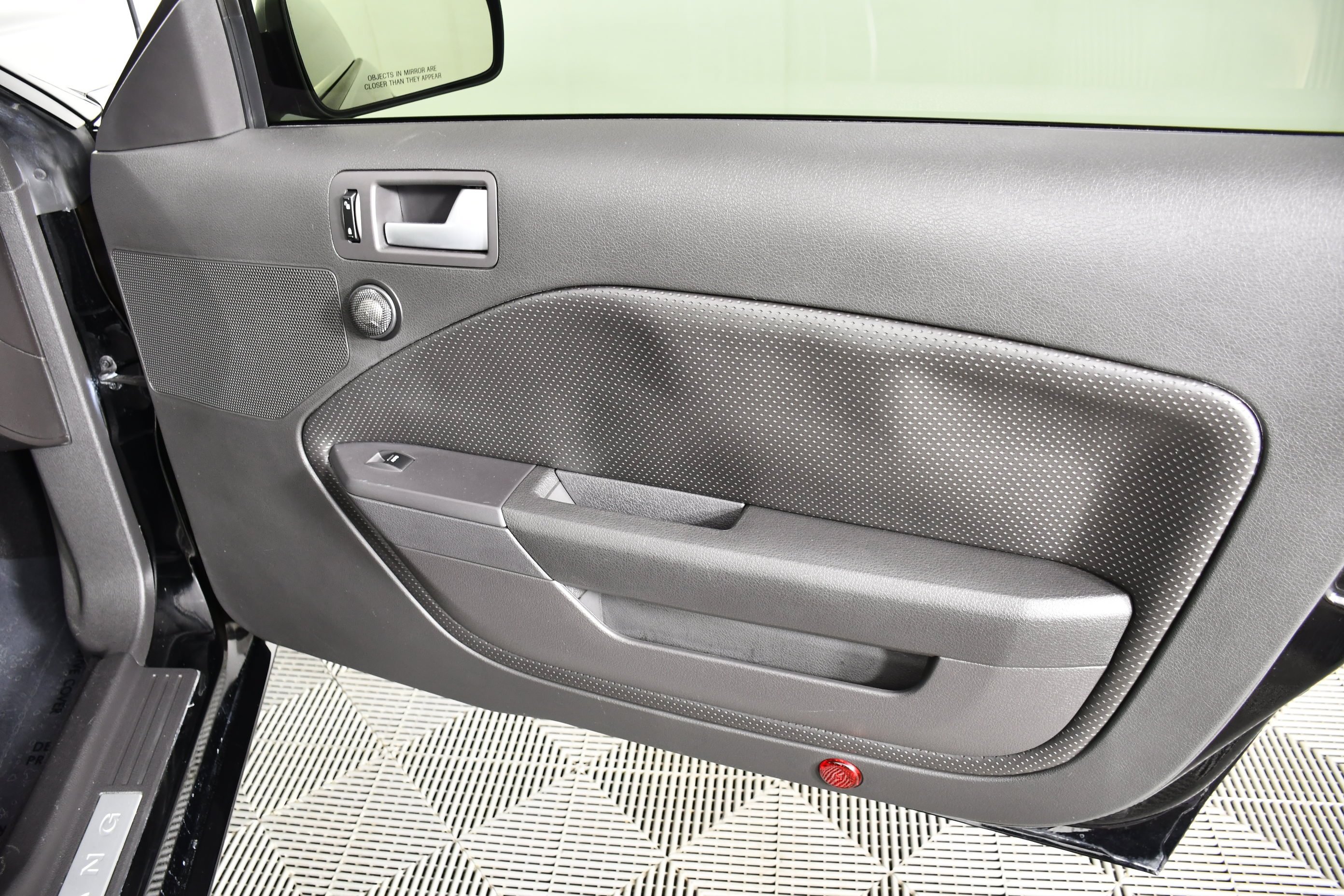 Used 2008 Black Ford GT Deluxe image 35