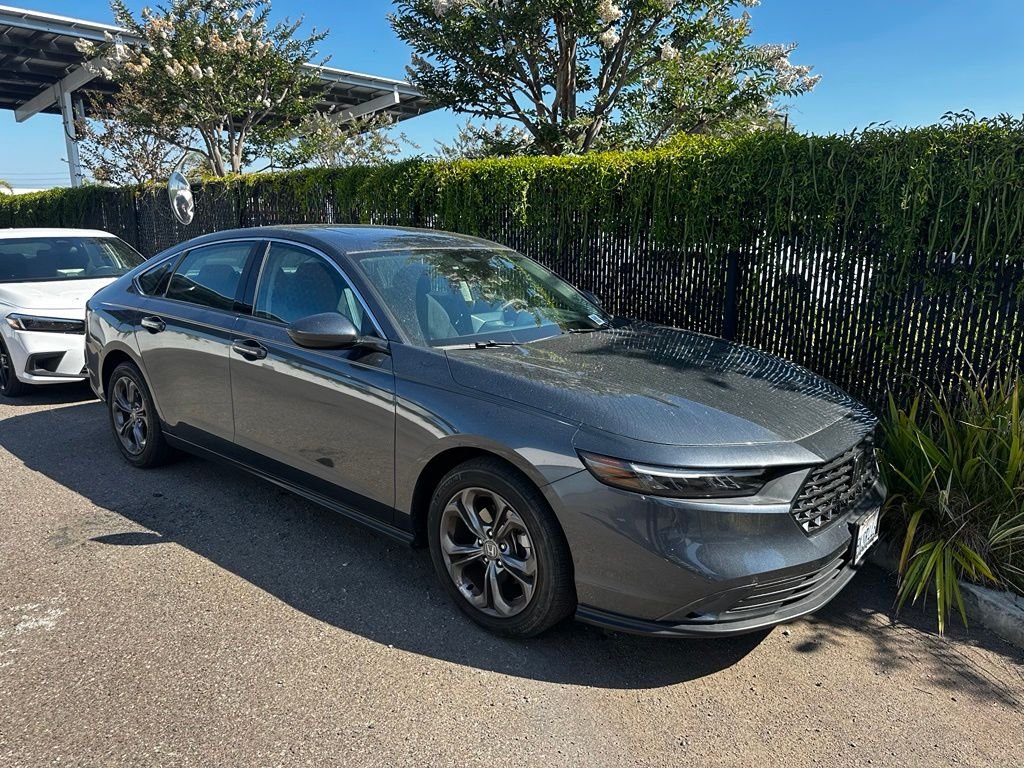 Used 2024  Honda EX image 8