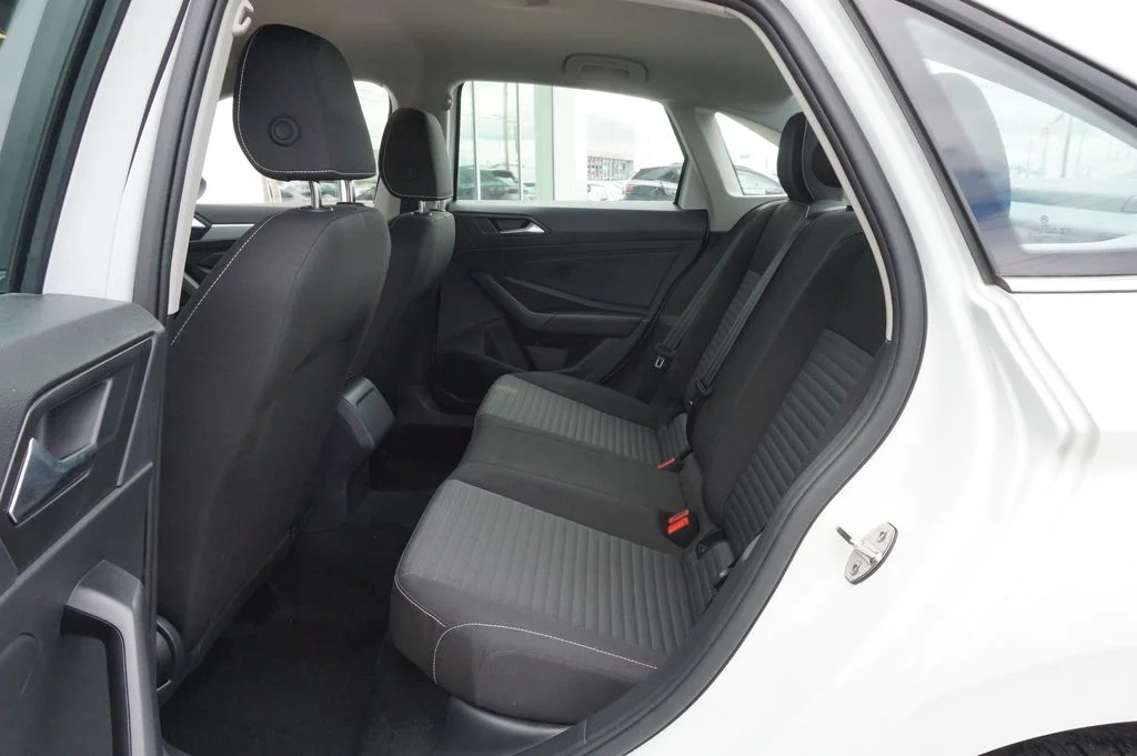 Certified Used 2025 White Volkswagen 1.5T S image 11