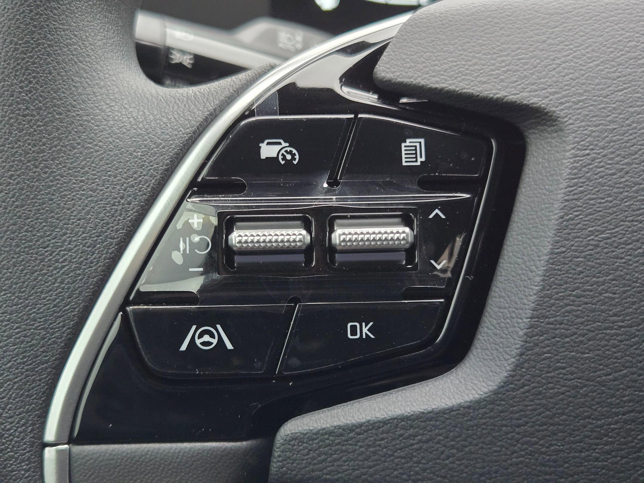 New 2026 Aurora Black Pearl Kia LX image 26