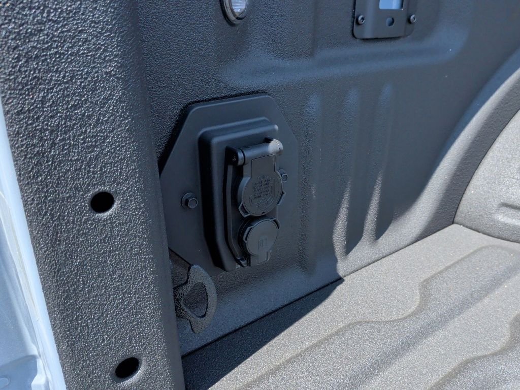 New 2026 Glacier Gray Metallic Tri-Coat Ford F-250® King Ranch® image 45