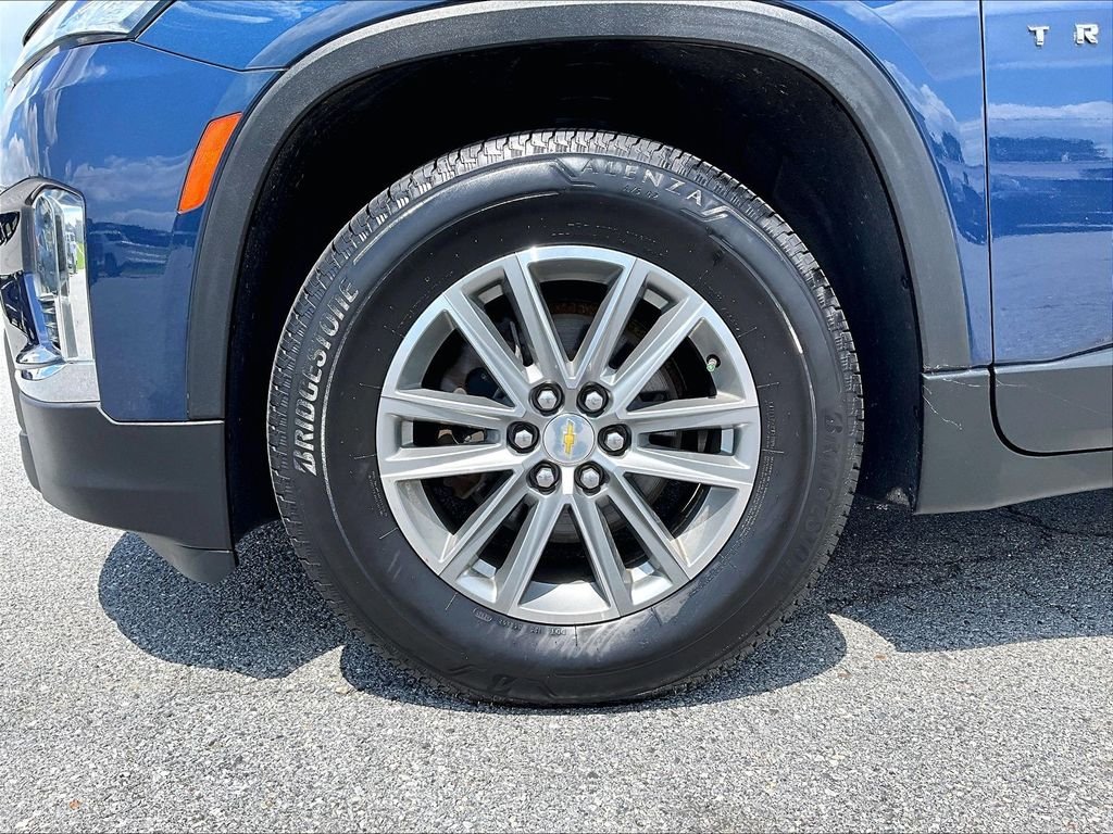 Used 2023 Northsky Blue Metallic Chevrolet LT image 7