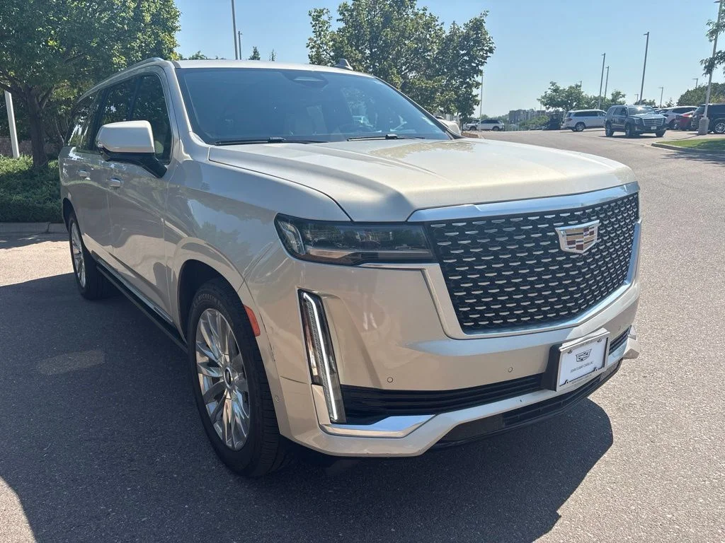 Used 2021 Beige Cadillac Premium image 7