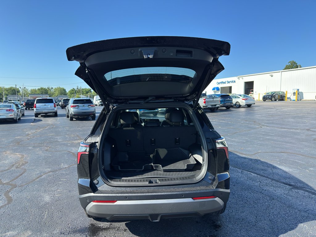 2027 Chevrolet Equinox LT - Photo 30