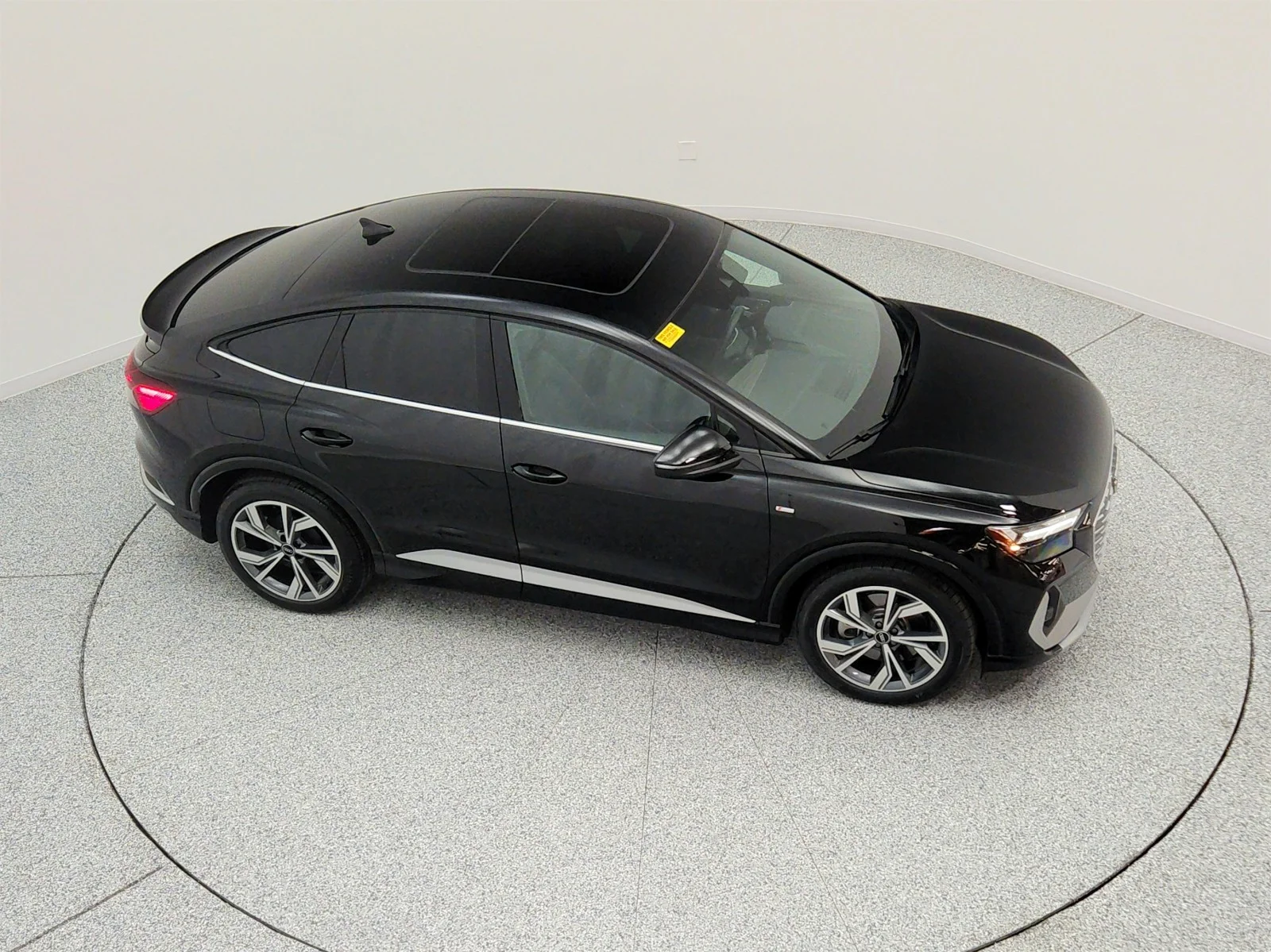 Used 2024 Mythos Black Metallic Audi Premium 55 quattro image 25
