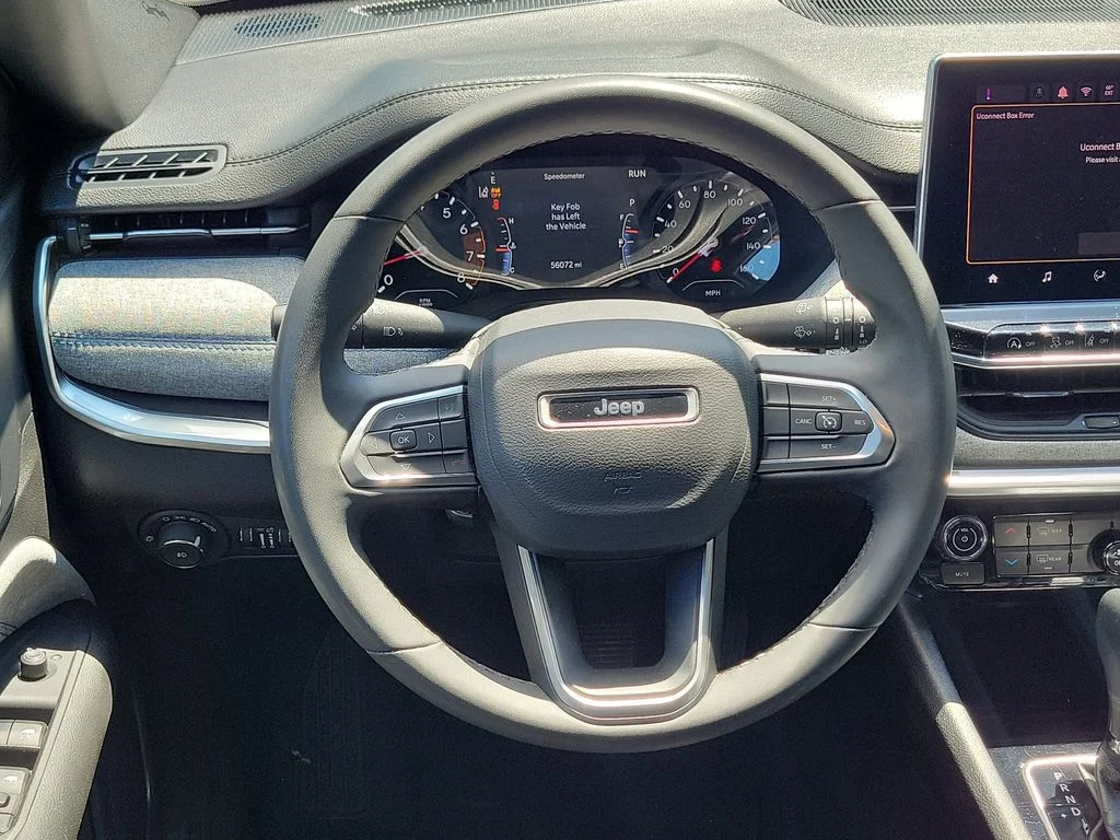 Used 2024 Silver Jeep Latitude image 24