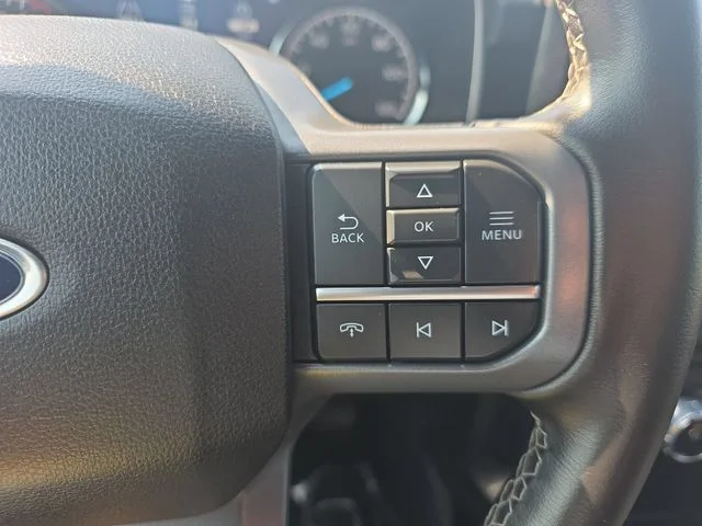 Used 2023 Black Ford XLT image 18