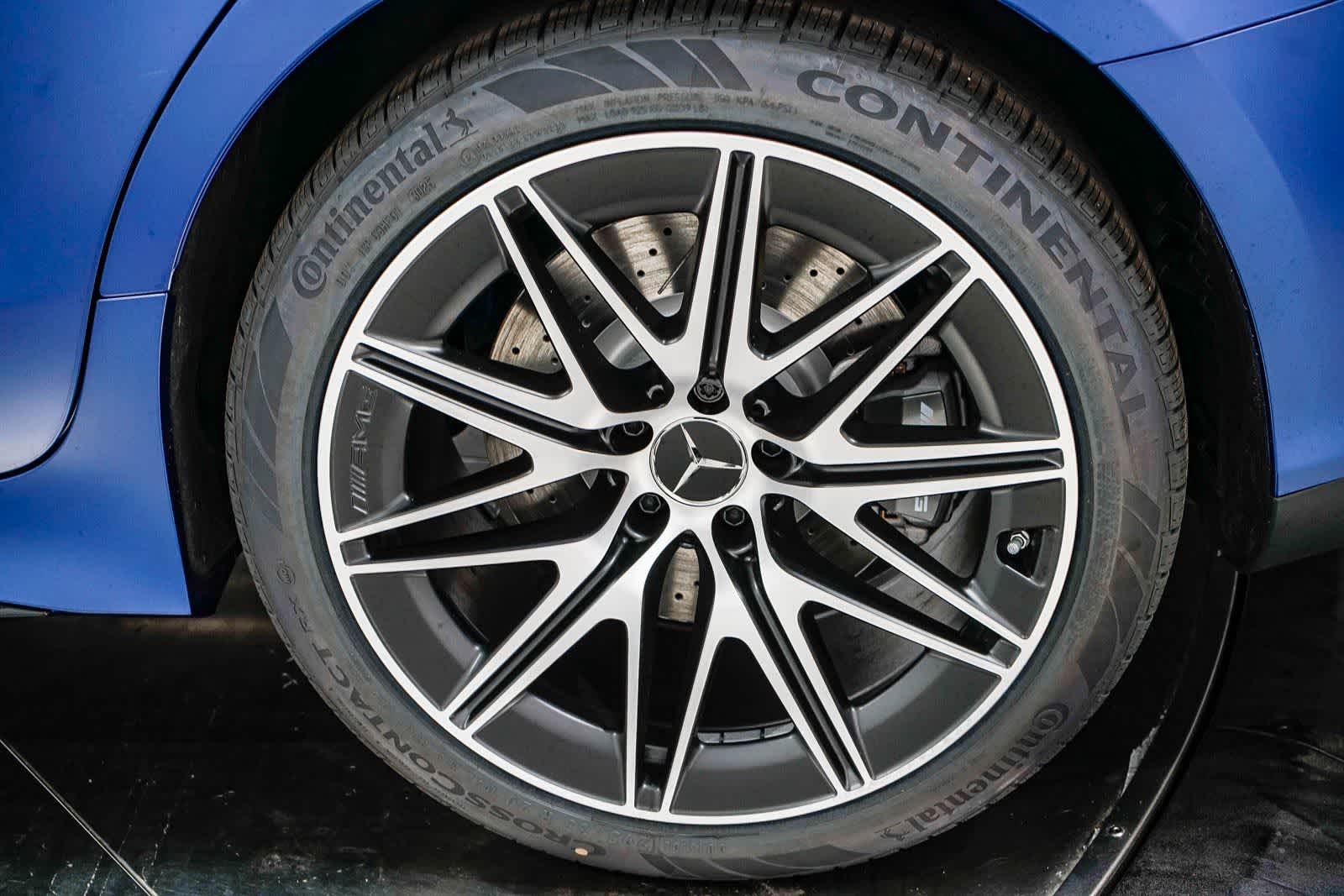 New 2026 MANUFAKTUR Starling Blue Magno Mercedes-Benz AMG® GT 53 image 10