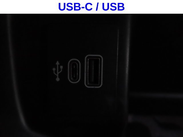 Used 2025 White Ford XLT image 9