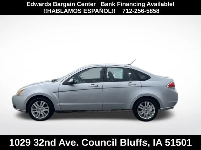 Used 2010 Silver Ford SEL image 4