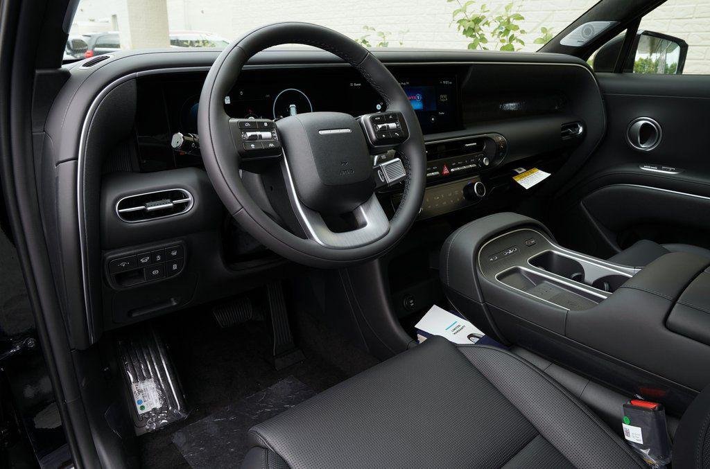 New 2026 Abyss Black Hyundai Calligraphy image 13