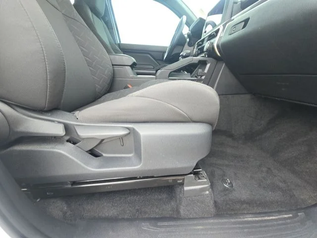 Used 2025 White Toyota SR5 image 17