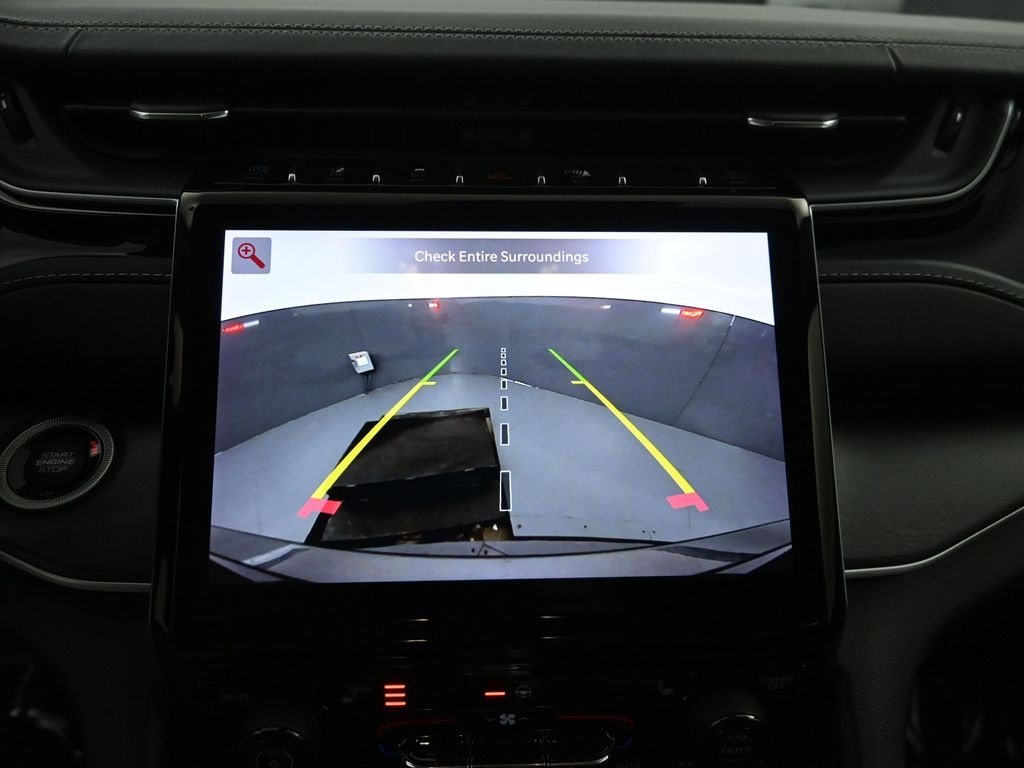 2022 JEEP GRAND CHEROKEE - Image 11