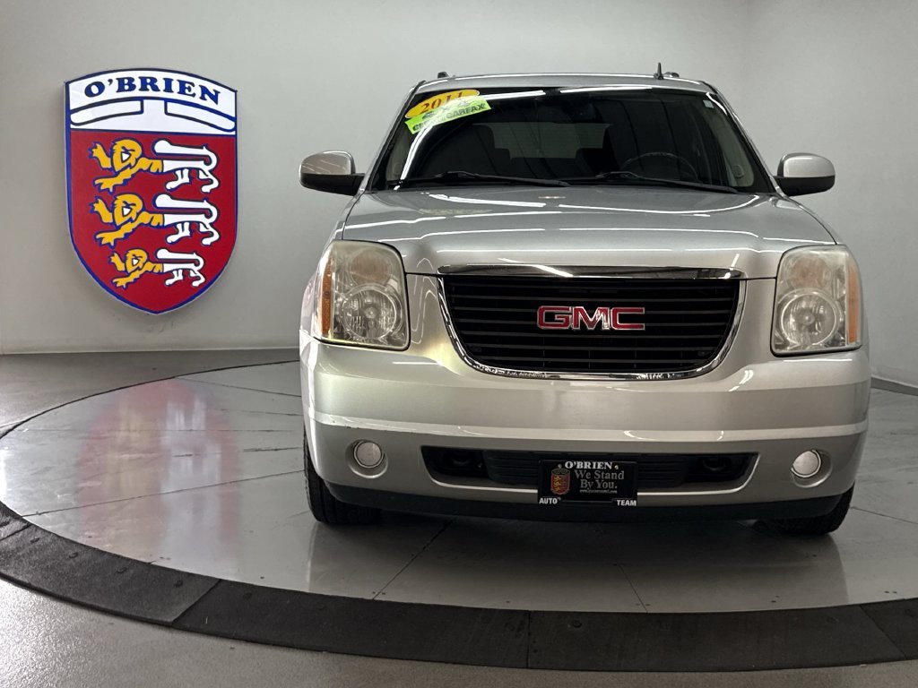 Used 2011 Pure Silver Metallic GMC SLE image 10
