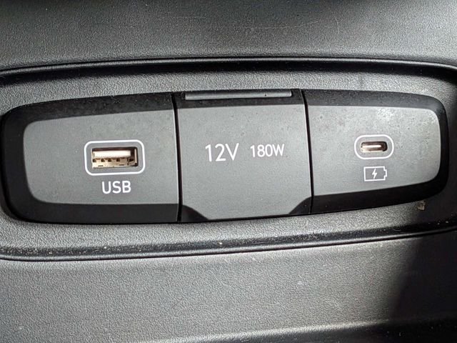 Used 2025 White Hyundai SEL image 22