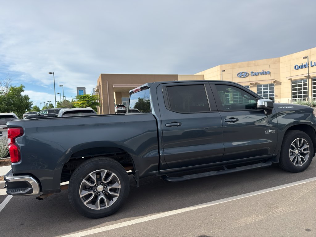 Used 2020 Shadow Gray Metallic Chevrolet LT image 7