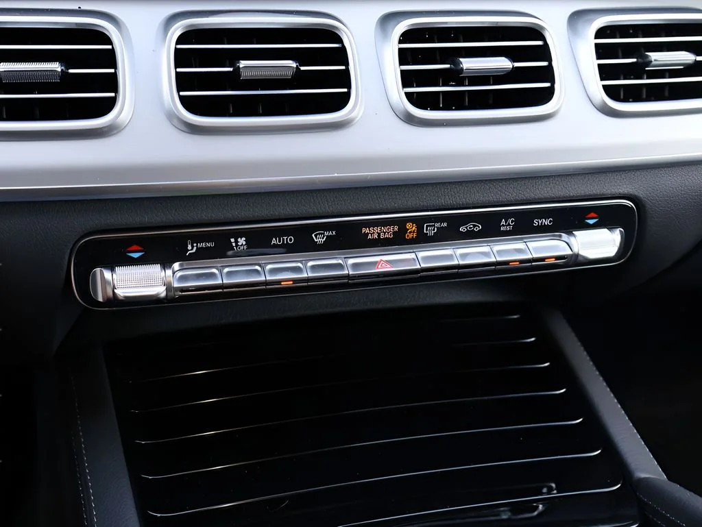 New 2026 Obsidian Black Metallic Mercedes-Benz GLE 450 image 25