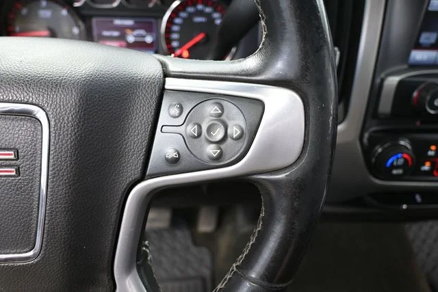 Used 2015 Black GMC SLE image 29