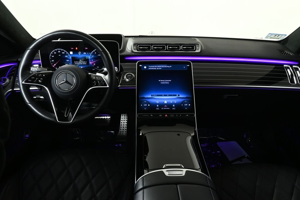 Certified Used 2025 Black Mercedes-Benz S 580 image 17