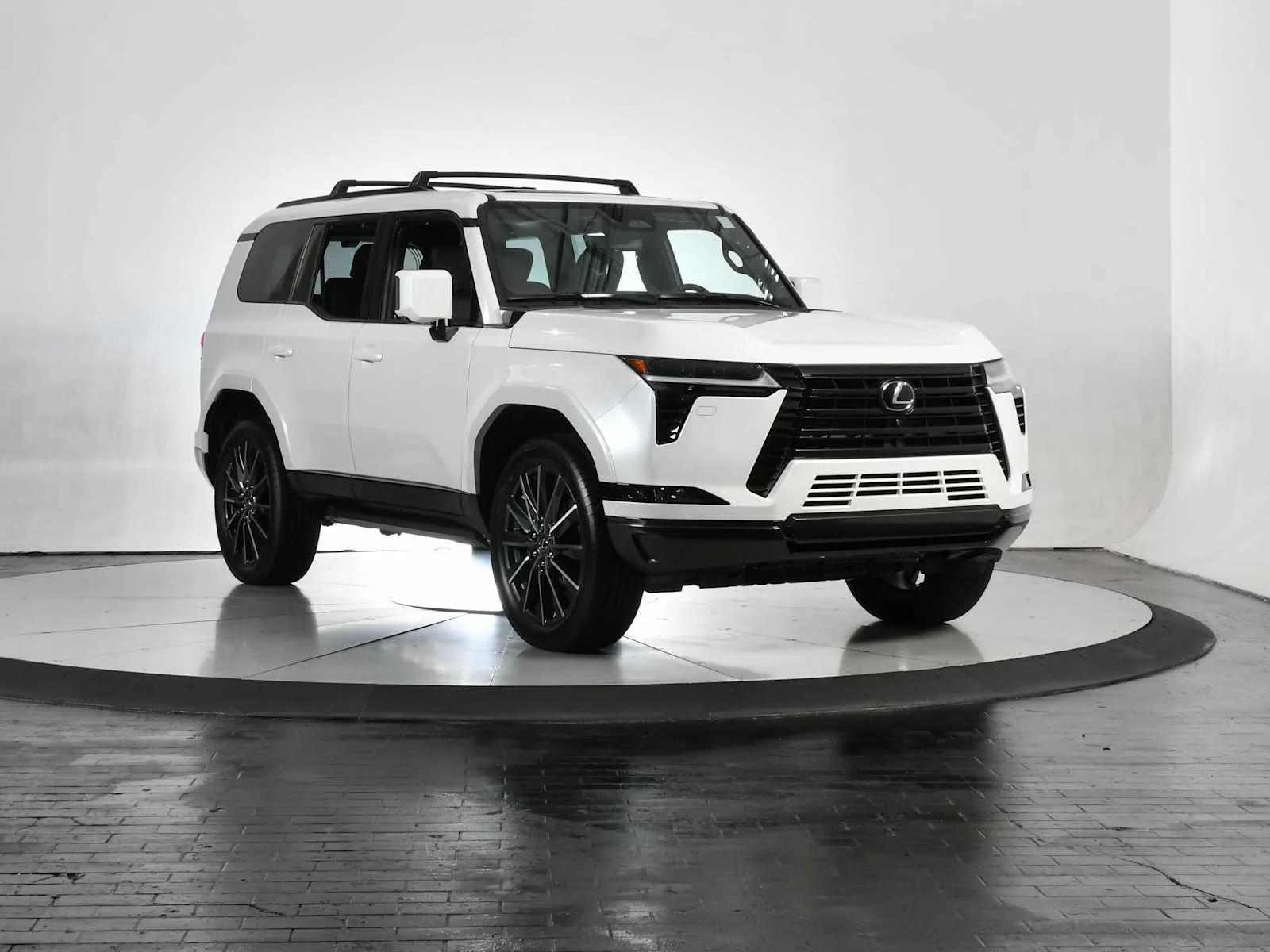 Certified Used 2026 EMINENT WHITE PEARL Lexus Luxury+ image 9